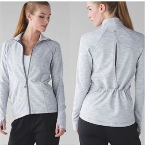 Lululemon / Sunshine Salutation jacket grey striped workout 6
